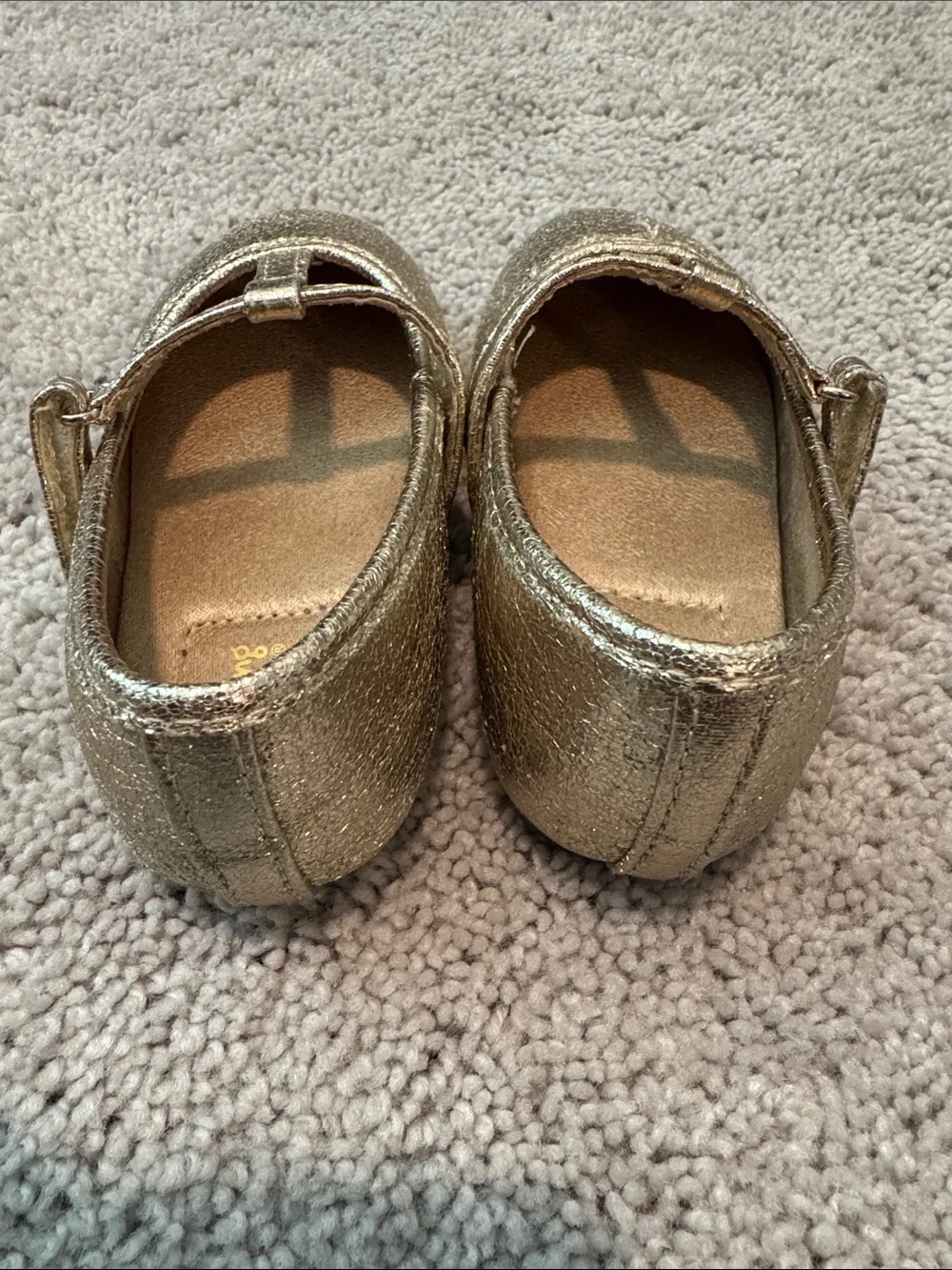 Girls Metallic Gold T-Strap Jumping Beans Mary Jane Kids Shoes - 7